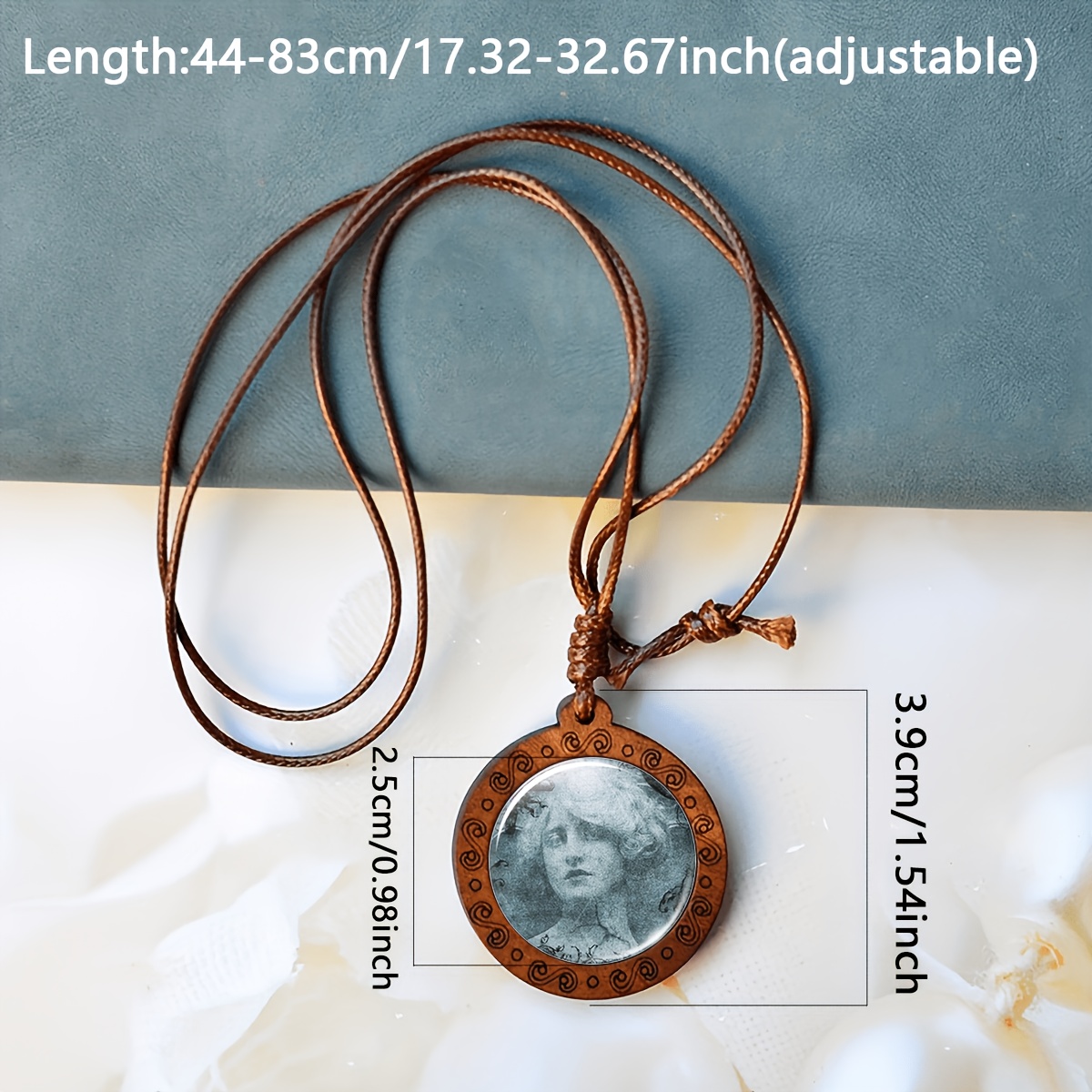 Women's Handcrafted Vintage Circular Pattern Gemstone Inlaid Necklace
